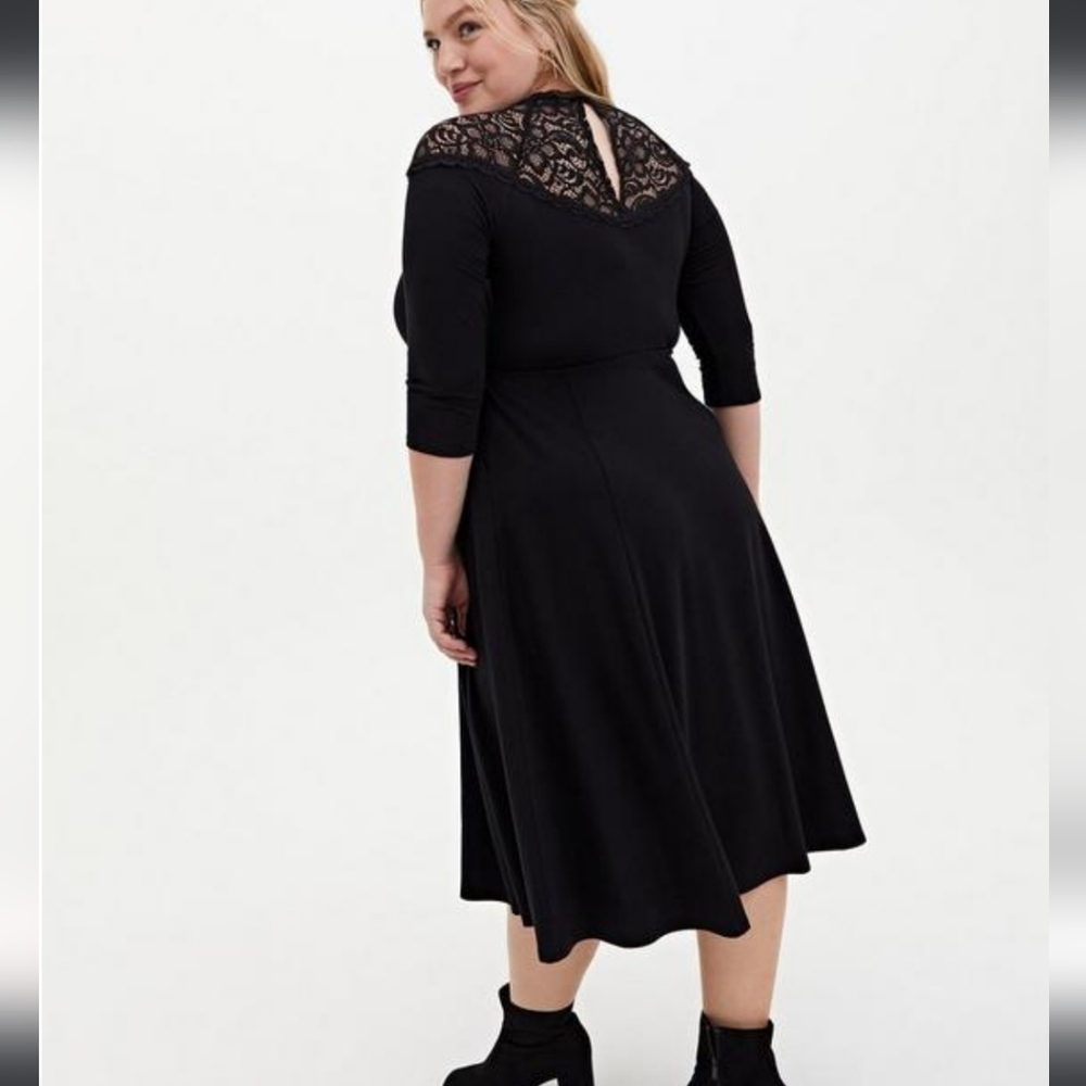 NWT Torrid Midi Dress, Black Super Soft and Lace, size 1 - Picture 6 of 7